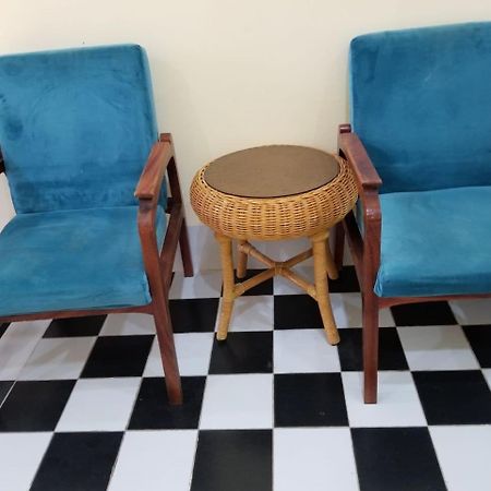 Room 7 - Studio In A Villa 5Mn Walk From The Royal Palace With Swimming Pool Phnom Penh Ngoại thất bức ảnh